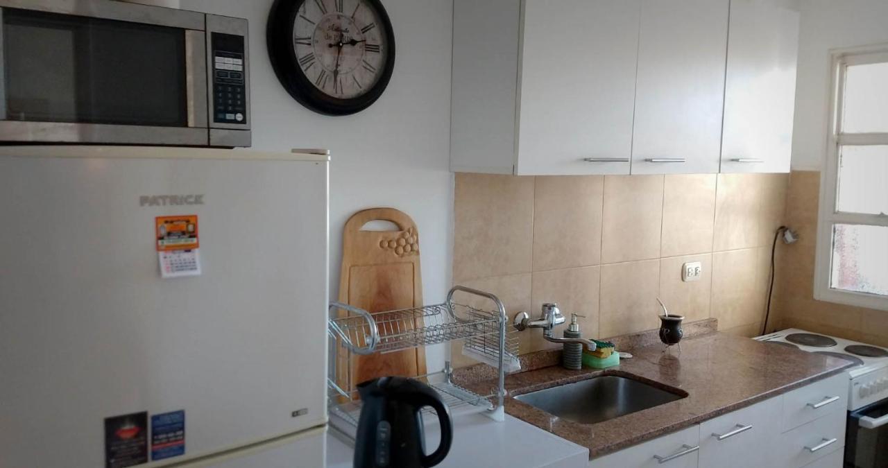 Depto 2 Ambientes Muy Luminoso Con Wifi Y Vista A La Plaza Διαμέρισμα Μπουένος Άιρες Εξωτερικό φωτογραφία
