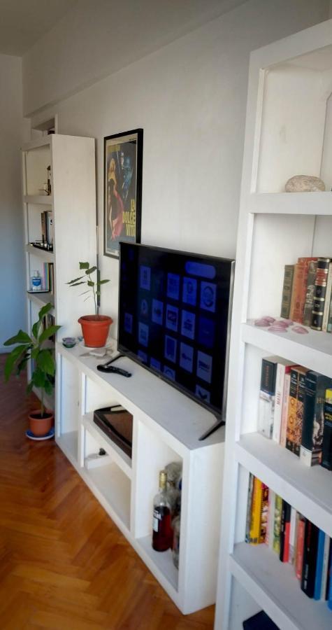 Depto 2 Ambientes Muy Luminoso Con Wifi Y Vista A La Plaza Διαμέρισμα Μπουένος Άιρες Εξωτερικό φωτογραφία