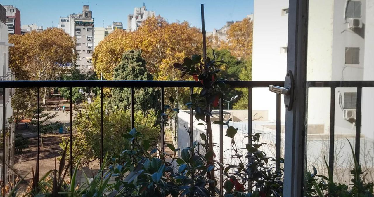 Depto 2 Ambientes Muy Luminoso Con Wifi Y Vista A La Plaza Διαμέρισμα Μπουένος Άιρες Εξωτερικό φωτογραφία