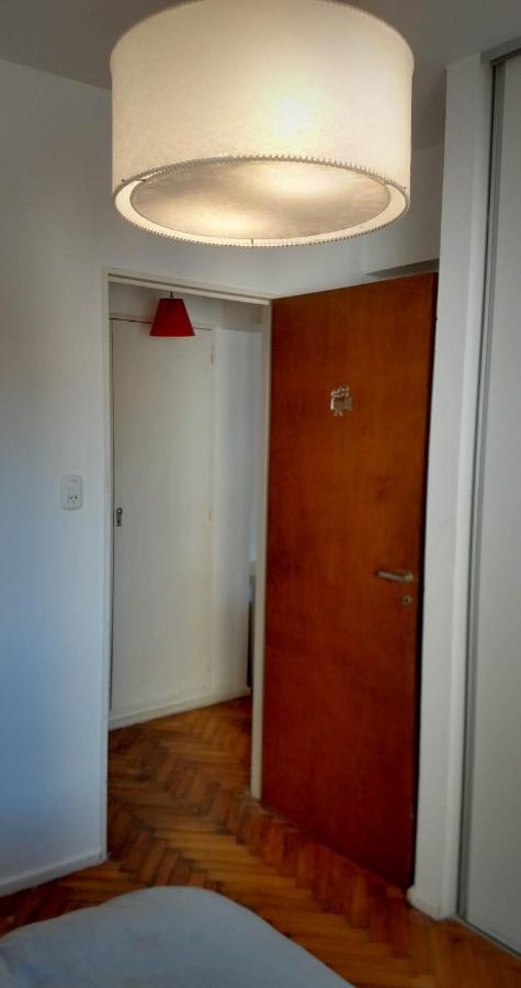Depto 2 Ambientes Muy Luminoso Con Wifi Y Vista A La Plaza Διαμέρισμα Μπουένος Άιρες Εξωτερικό φωτογραφία