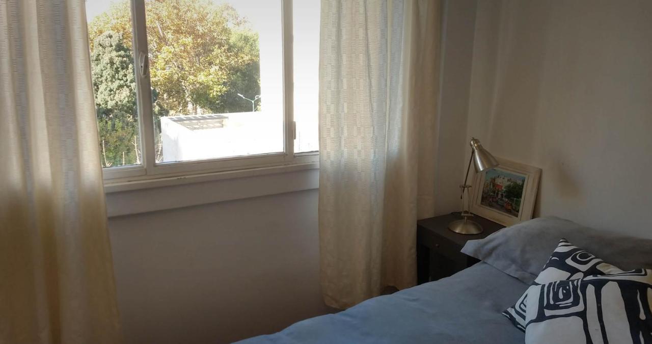 Depto 2 Ambientes Muy Luminoso Con Wifi Y Vista A La Plaza Διαμέρισμα Μπουένος Άιρες Εξωτερικό φωτογραφία